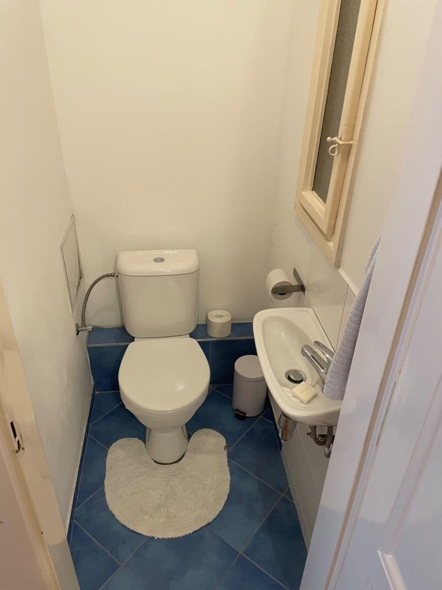 Prenájom bytu 2-izbový 49 m², Písecká, Praha, Praha Prenájom bytu 2-izbový 49 m², Písecká, Praha, Praha