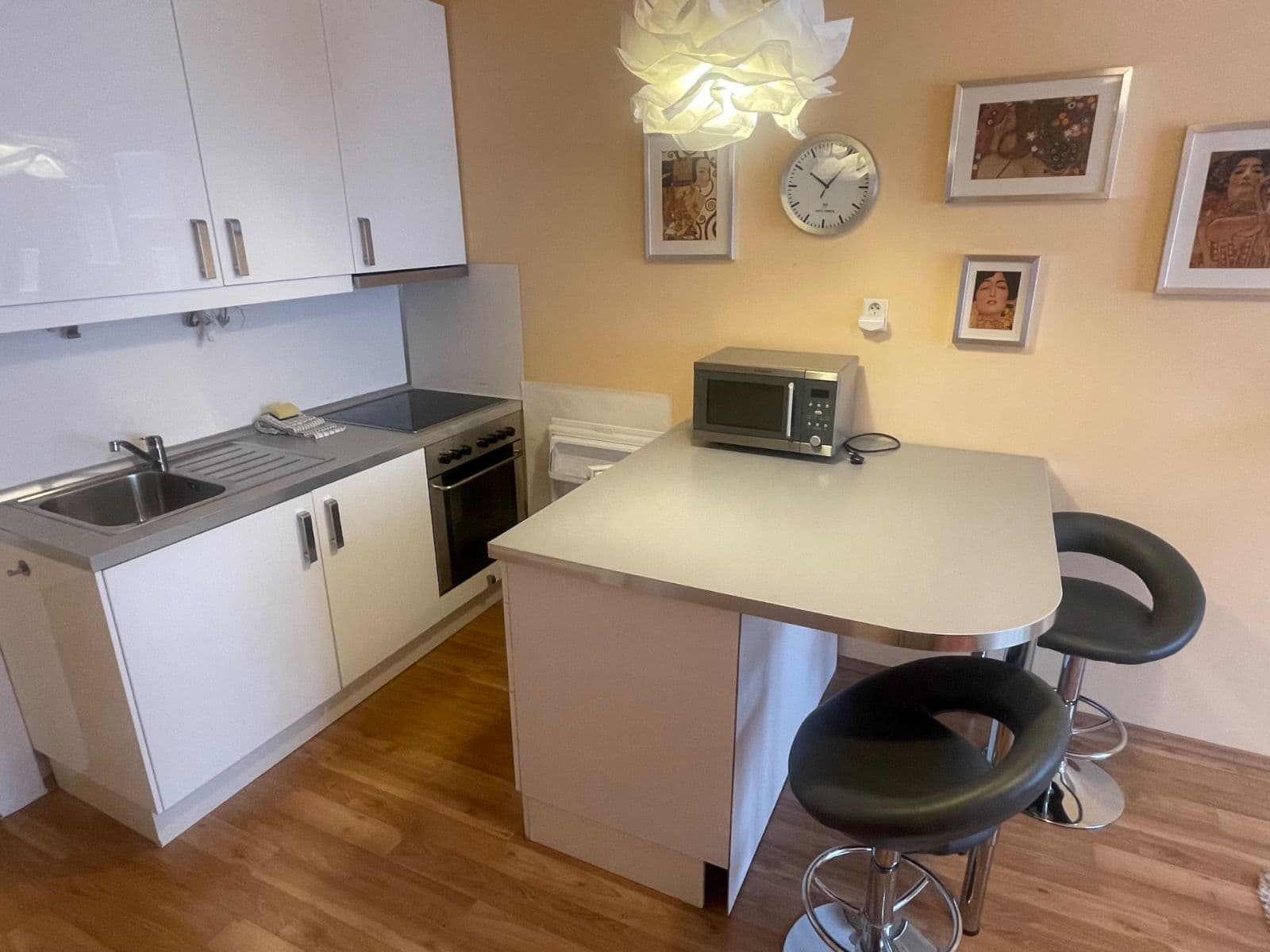 Prenájom bytu 2-izbový 49 m², Písecká, Praha, Praha Prenájom bytu 2-izbový 49 m², Písecká, Praha, Praha