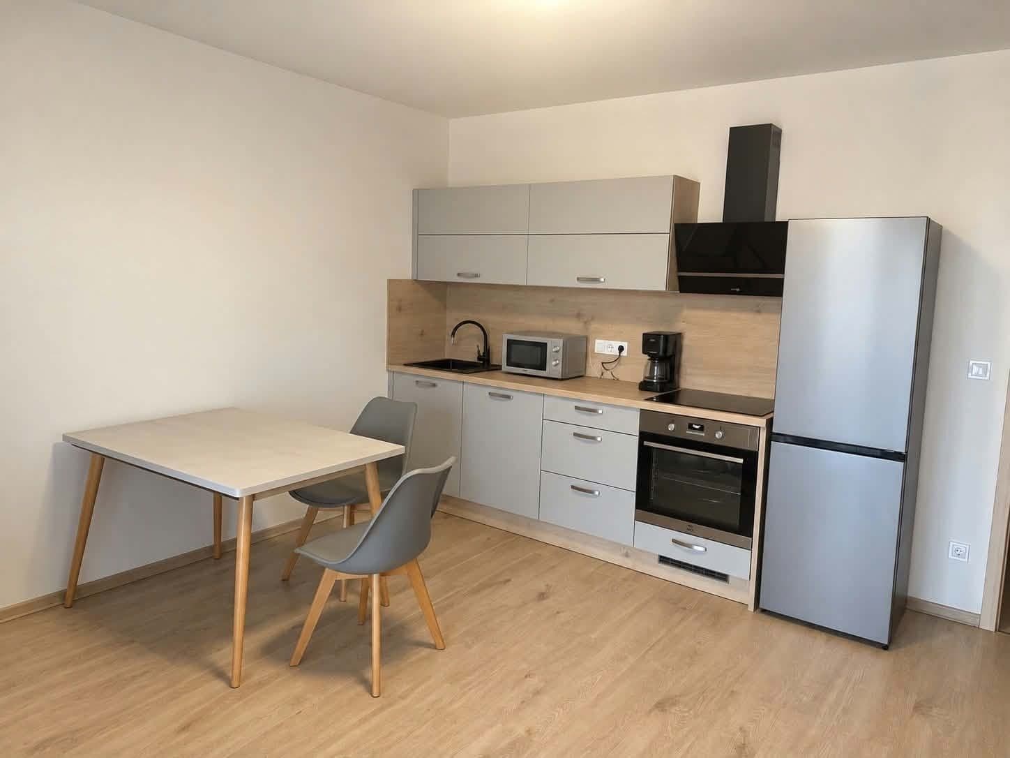 Prenájom bytu 1-izbový 35 m², Janského, Olomouc, Olomoucký kraj Prenájom bytu 1-izbový 35 m², Janského, Olomouc, Olomoucký kraj