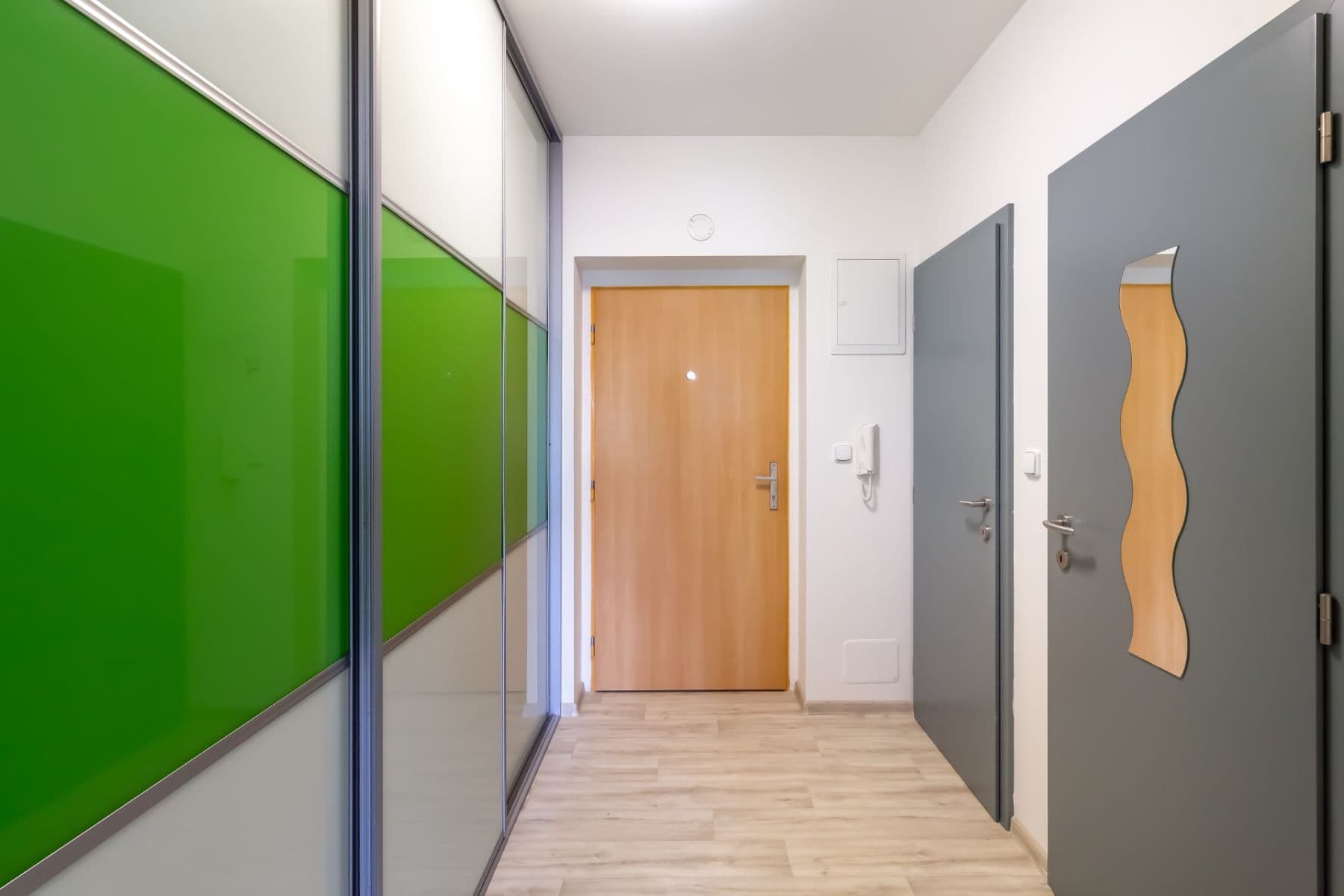 Prenájom bytu 1-izbový 40 m², Peškova, Olomouc, Olomoucký kraj Prenájom bytu 1-izbový 40 m², Peškova, Olomouc, Olomoucký kraj