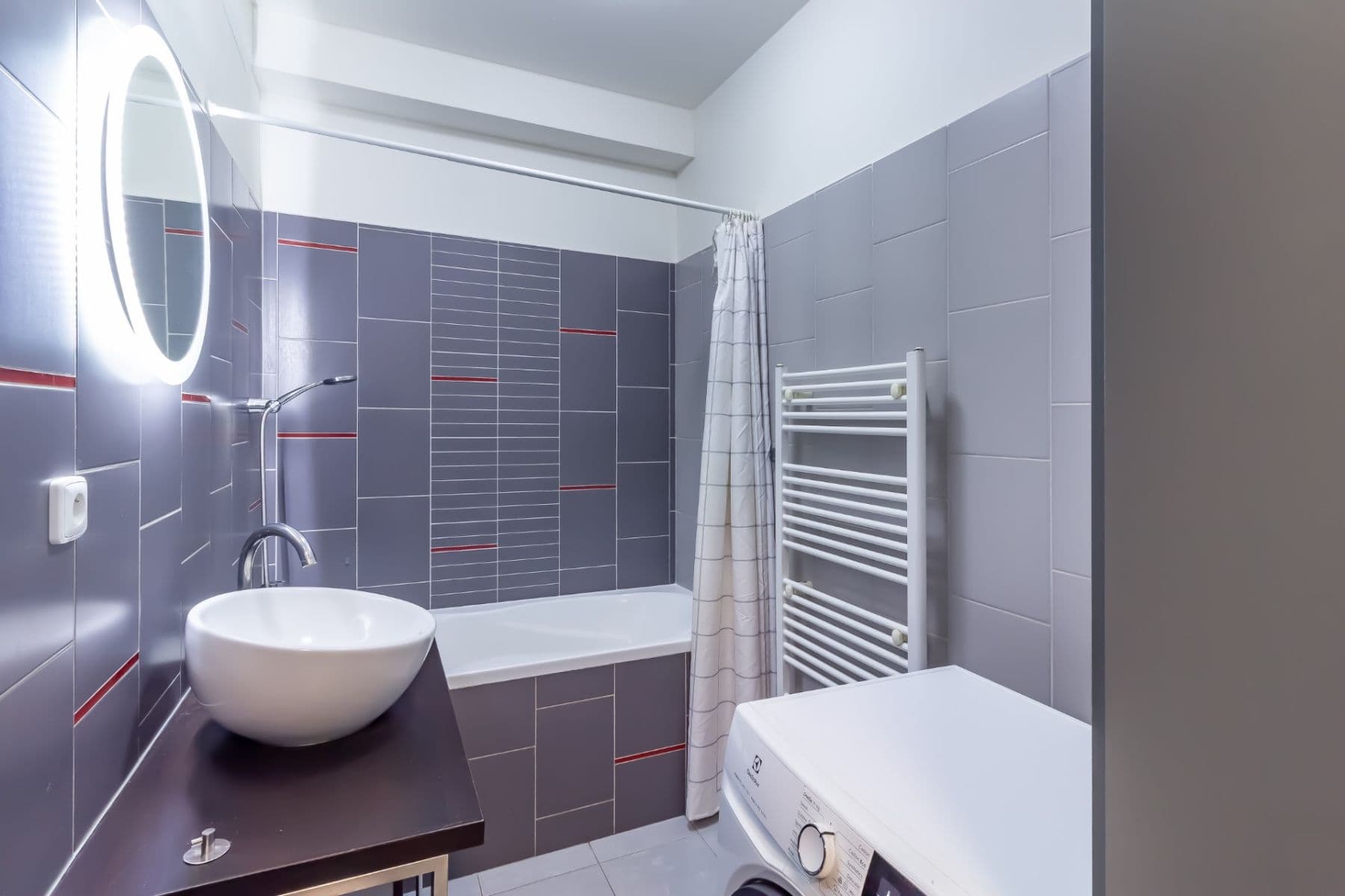 Prenájom bytu 1-izbový 40 m², Peškova, Olomouc, Olomoucký kraj Prenájom bytu 1-izbový 40 m², Peškova, Olomouc, Olomoucký kraj