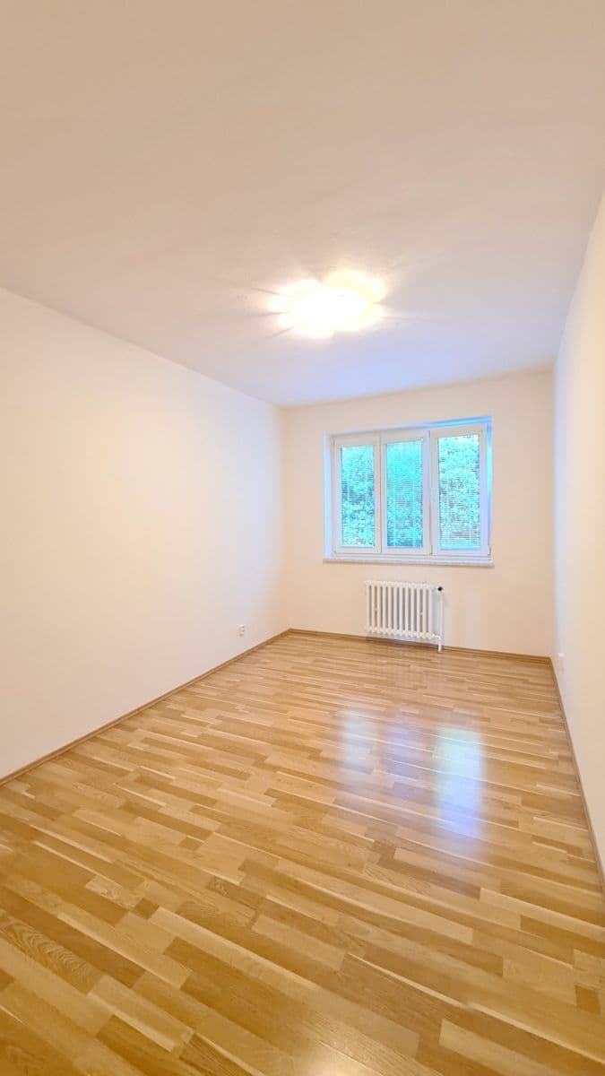 Prenájom bytu 3-izbový 70 m², Pod Pekařkou, Praha, Praha Prenájom bytu 3-izbový 70 m², Pod Pekařkou, Praha, Praha