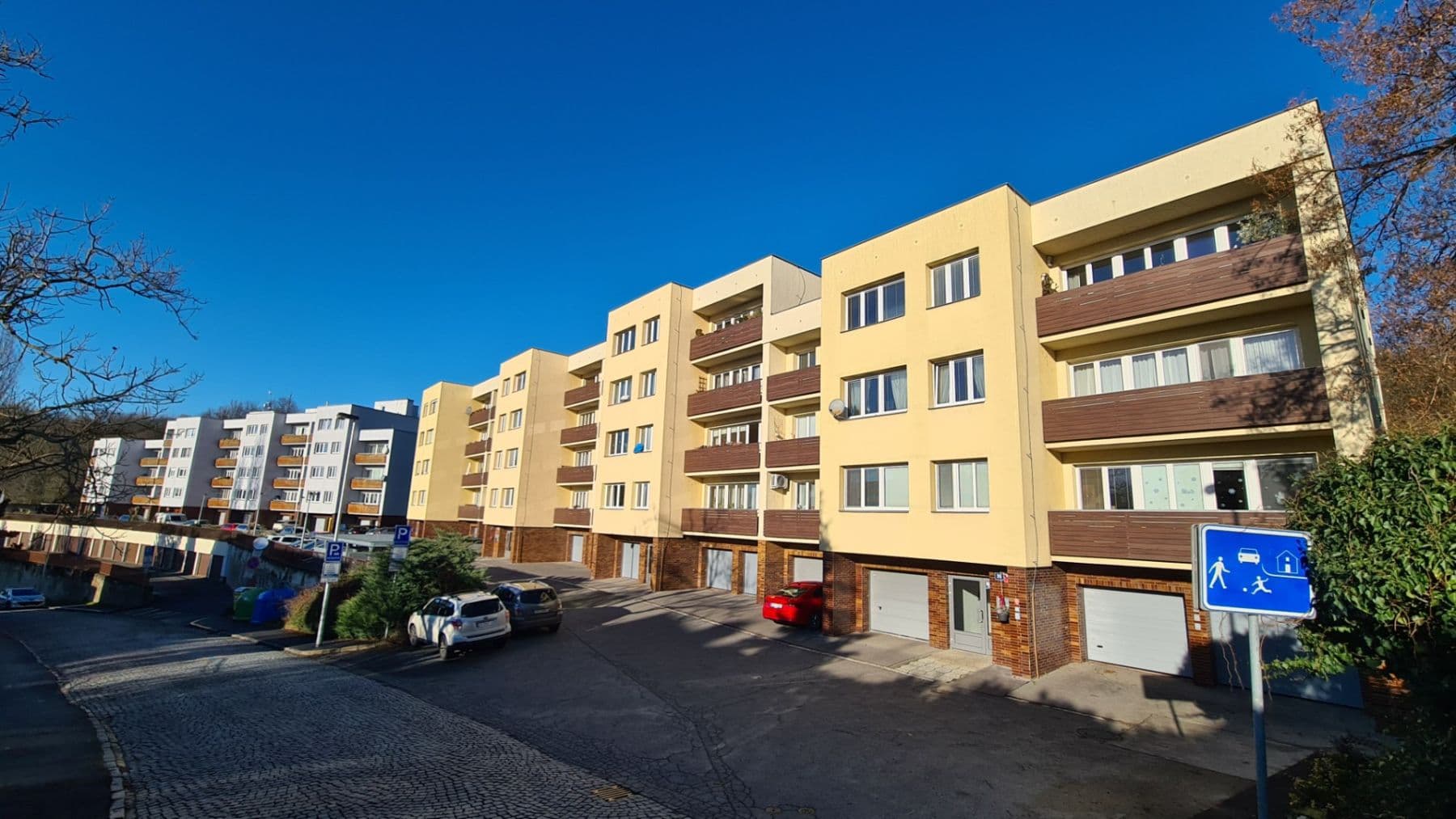 Prenájom bytu 3-izbový 70 m², Pod Pekařkou, Praha, Praha Prenájom bytu 3-izbový 70 m², Pod Pekařkou, Praha, Praha