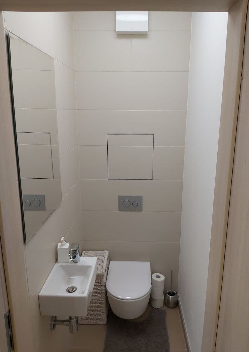 Predaj bytu 2-izbový 84 m², Tomislava P. Kolakoviča, Devínska Nová Ves, Bratislavský kraj Predaj bytu 2-izbový 84 m², Tomislava P. Kolakoviča, Devínska Nová Ves, Bratislavský kraj