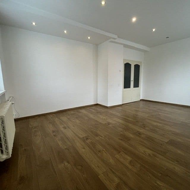 Predaj bytu 3-izbový 84 m², Nábrežná, Trenčín, Trenčiansky kraj Predaj bytu 3-izbový 84 m², Nábrežná, Trenčín, Trenčiansky kraj