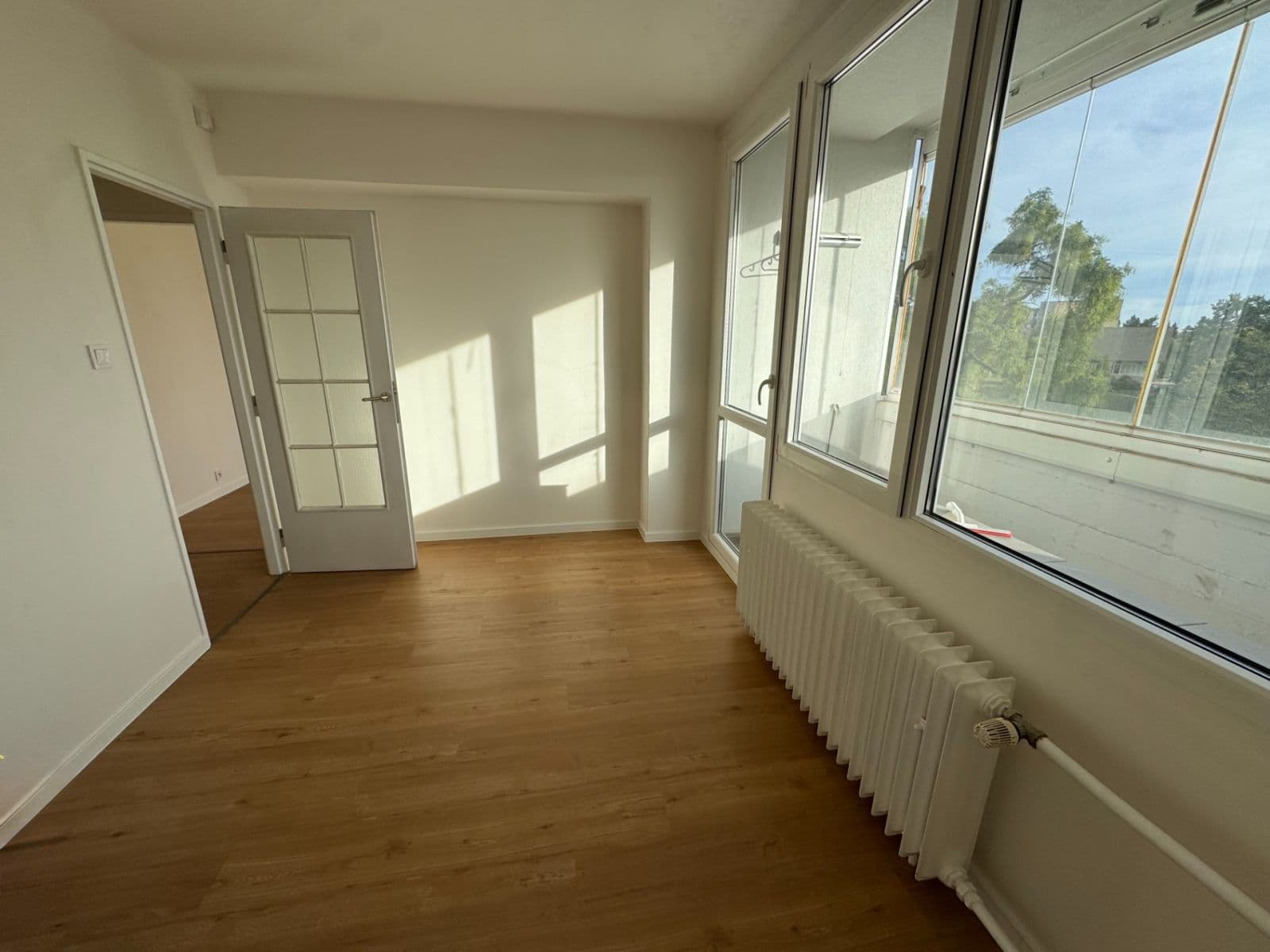 Prenájom bytu 3-izbový 43 m², Evropská, Praha, Praha Prenájom bytu 3-izbový 43 m², Evropská, Praha, Praha