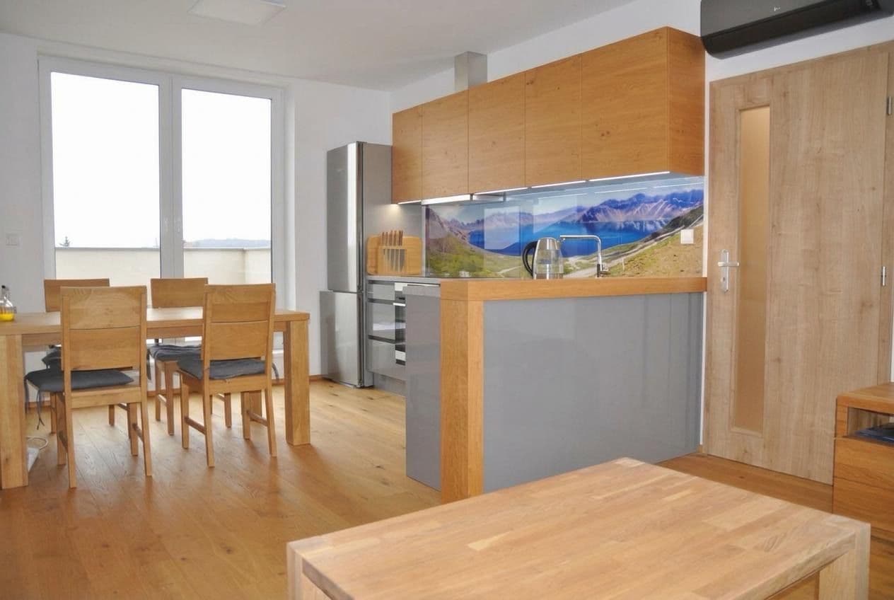Prenájom bytu 3-izbový 60 m², V Zákoutí, Kutná Hora, Středočeský kraj Prenájom bytu 3-izbový 60 m², V Zákoutí, Kutná Hora, Středočeský kraj