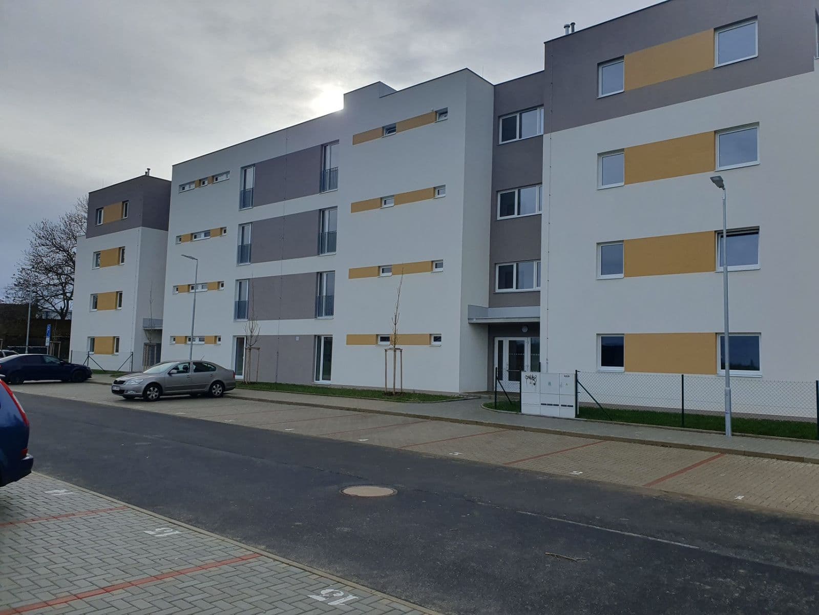 Prenájom bytu 2-izbový 59 m², U Parketárny, Unhošť, Středočeský kraj Prenájom bytu 2-izbový 59 m², U Parketárny, Unhošť, Středočeský kraj