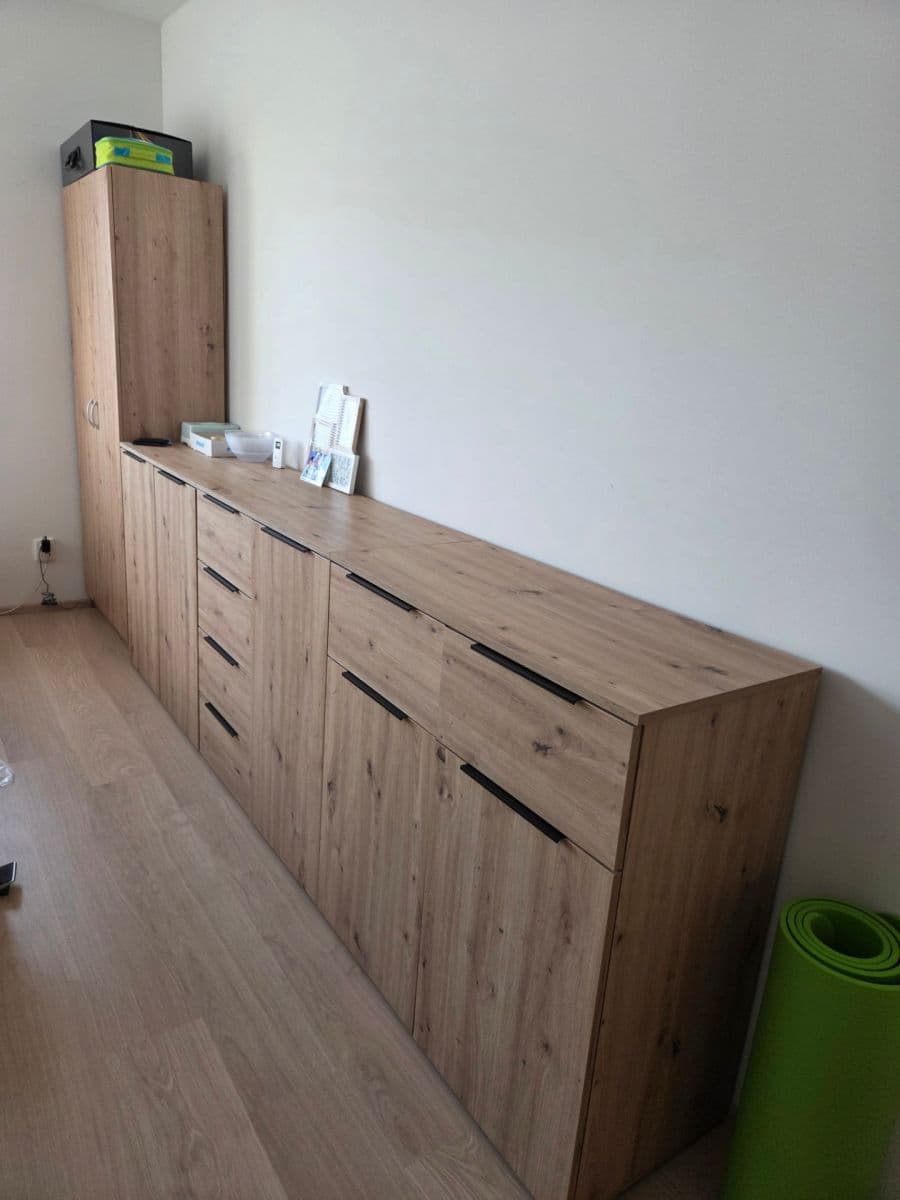 Prenájom bytu 2-izbový 59 m², U Parketárny, Unhošť, Středočeský kraj Prenájom bytu 2-izbový 59 m², U Parketárny, Unhošť, Středočeský kraj