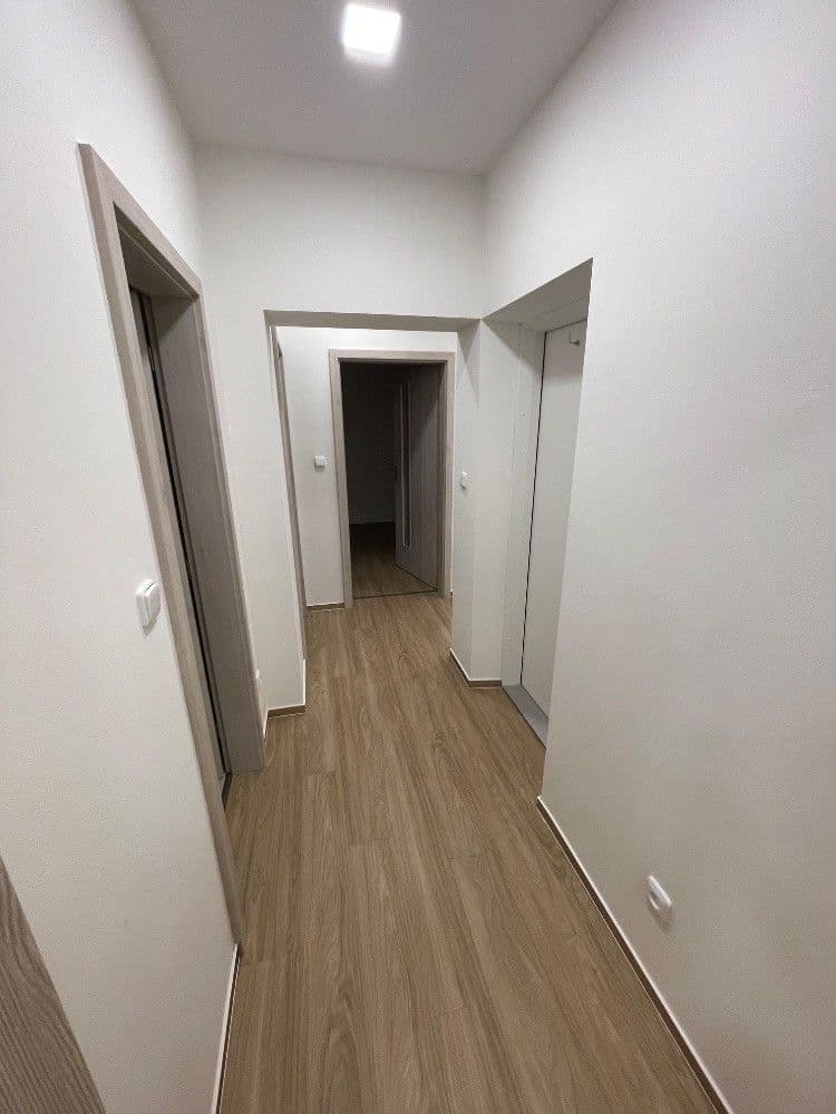 Prenájom bytu 2-izbový 63 m², Olbramovice, Jihomoravský kraj Prenájom bytu 2-izbový 63 m², Olbramovice, Jihomoravský kraj