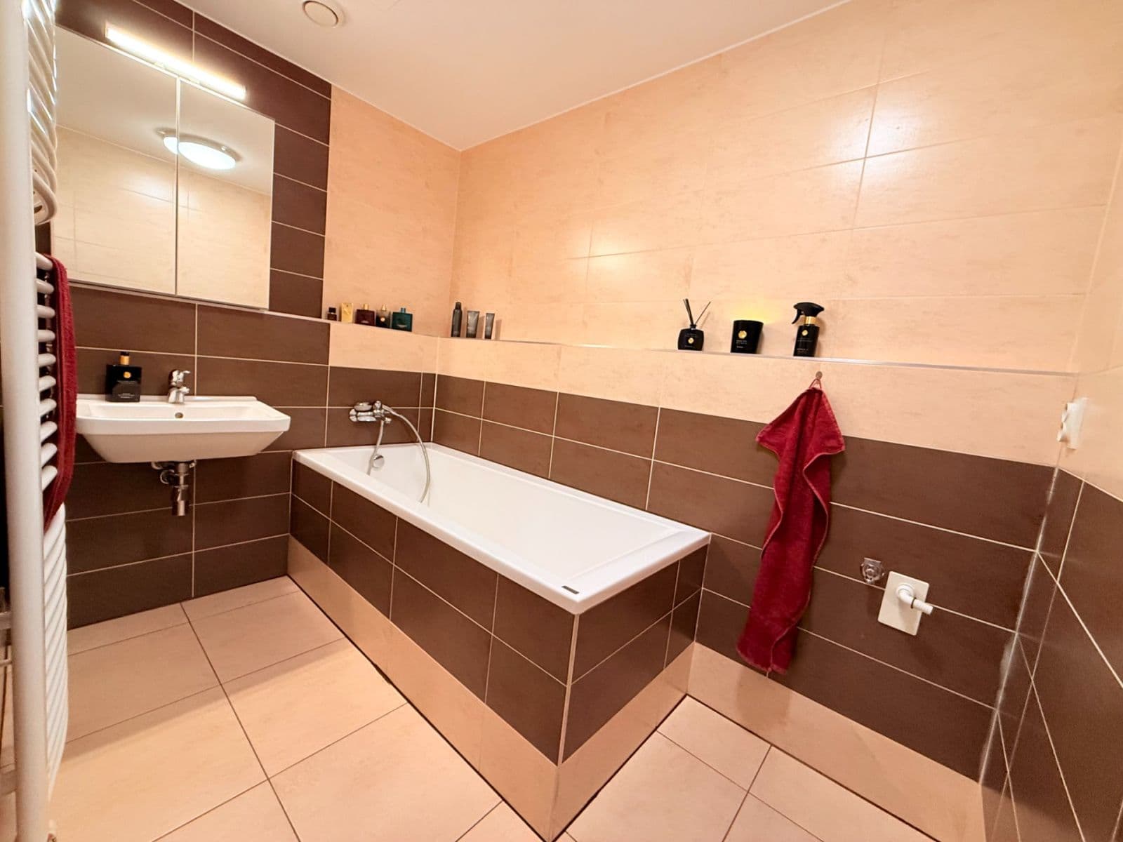 Predaj bytu 3-izbový 73 m², Komenského, Vrchlabí, Královéhradecký kraj Predaj bytu 3-izbový 73 m², Komenského, Vrchlabí, Královéhradecký kraj