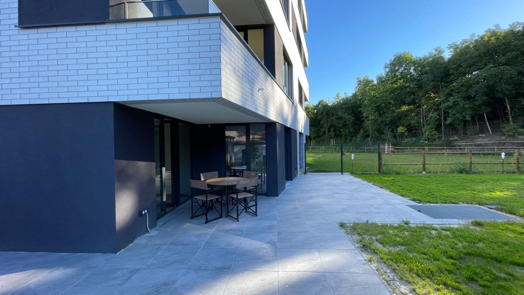 Prenájom bytu 2-izbový 58 m², U Sluncové, Praha, Praha Prenájom bytu 2-izbový 58 m², U Sluncové, Praha, Praha