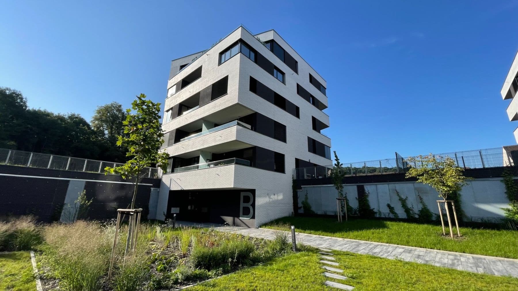 Prenájom bytu 2-izbový 58 m², U Sluncové, Praha, Praha Prenájom bytu 2-izbový 58 m², U Sluncové, Praha, Praha