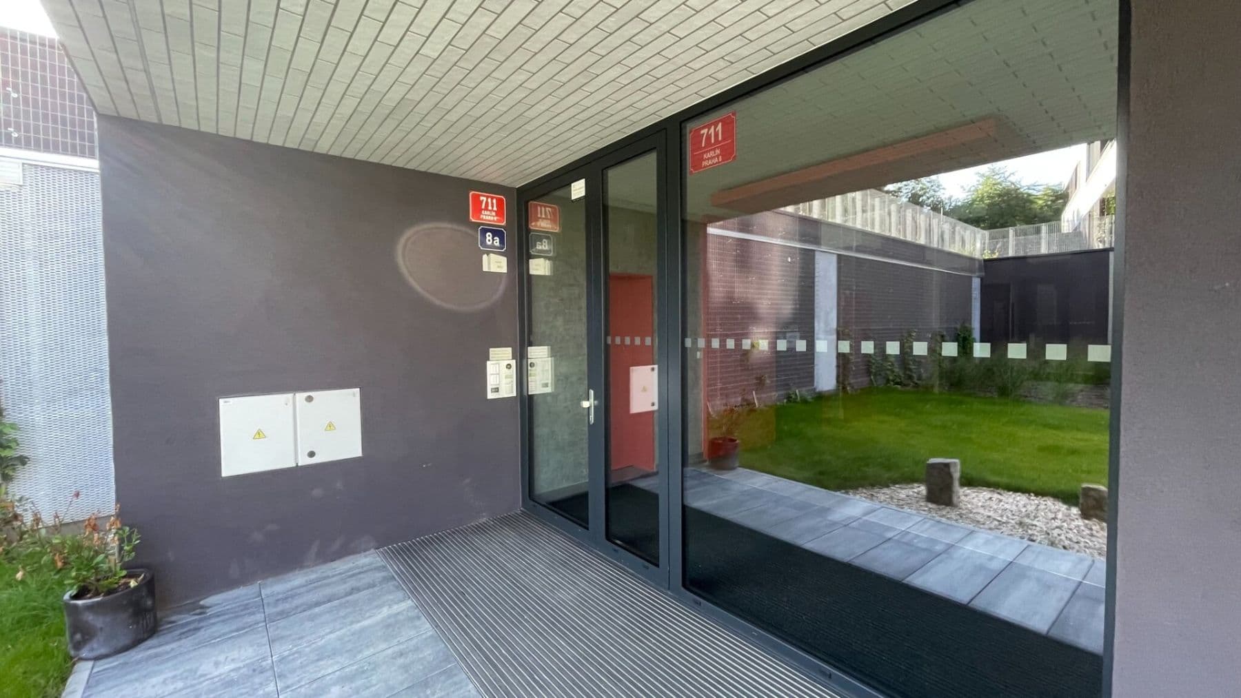 Prenájom bytu 2-izbový 58 m², U Sluncové, Praha, Praha Prenájom bytu 2-izbový 58 m², U Sluncové, Praha, Praha