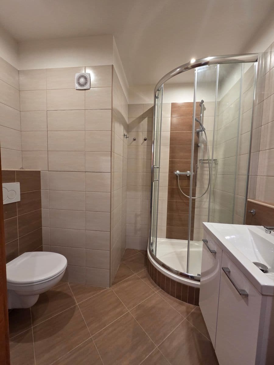 Prenájom bytu 1-izbový 29 m², Krynická, Praha, Praha Prenájom bytu 1-izbový 29 m², Krynická, Praha, Praha
