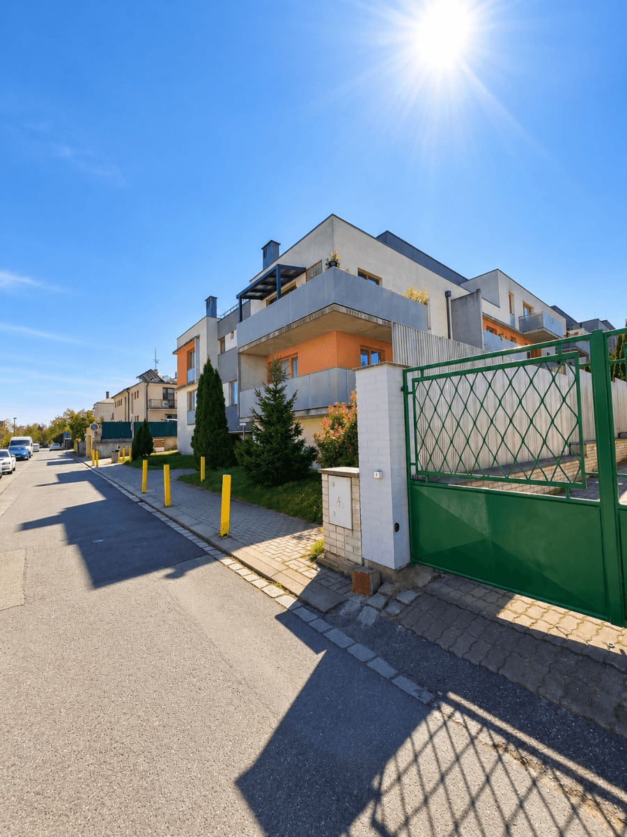 Predaj bytu 2-izbový 53 m², Karlovarská, Praha, Praha Predaj bytu 2-izbový 53 m², Karlovarská, Praha, Praha