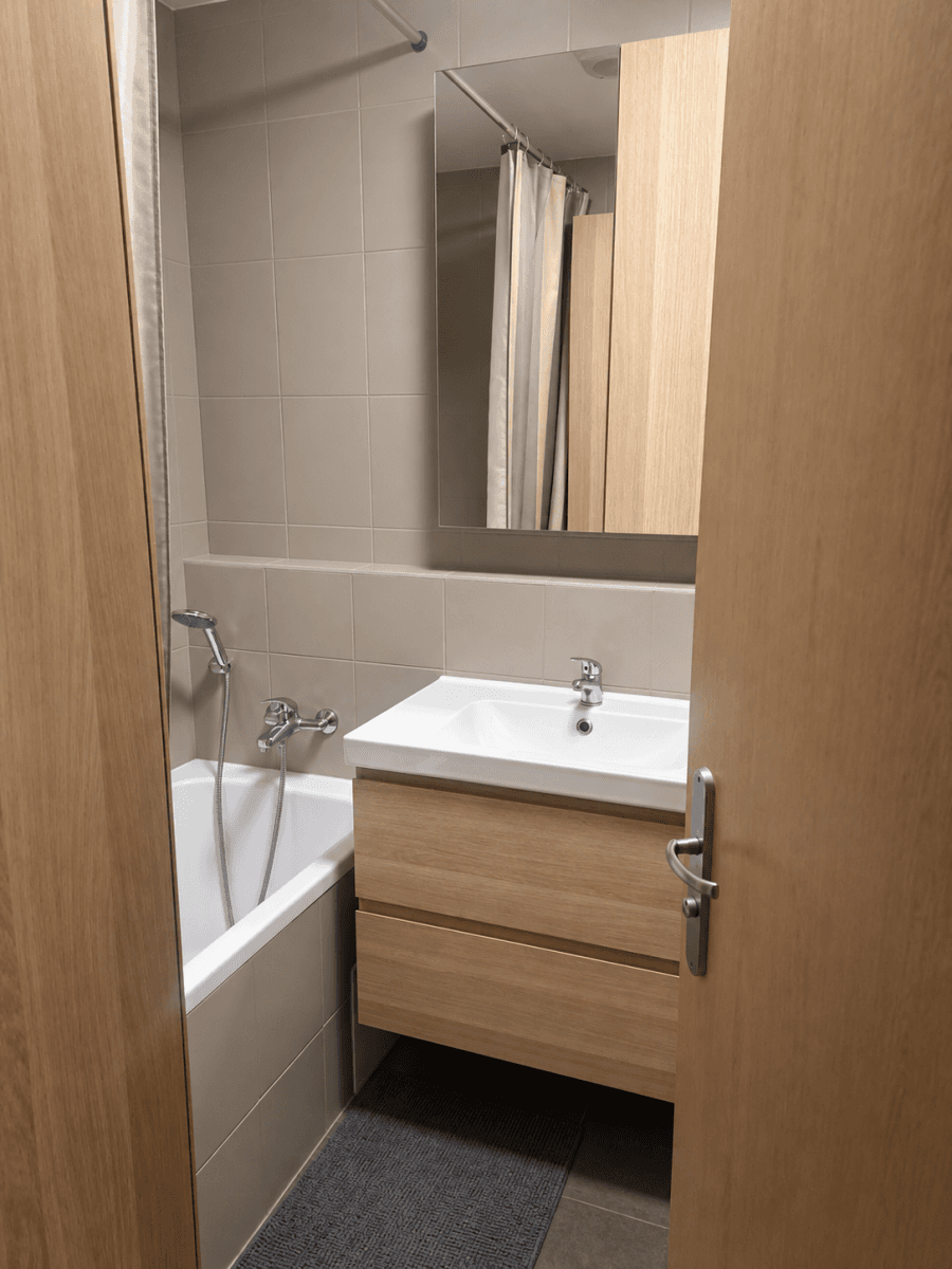 Predaj bytu 2-izbový 53 m², Karlovarská, Praha, Praha Predaj bytu 2-izbový 53 m², Karlovarská, Praha, Praha