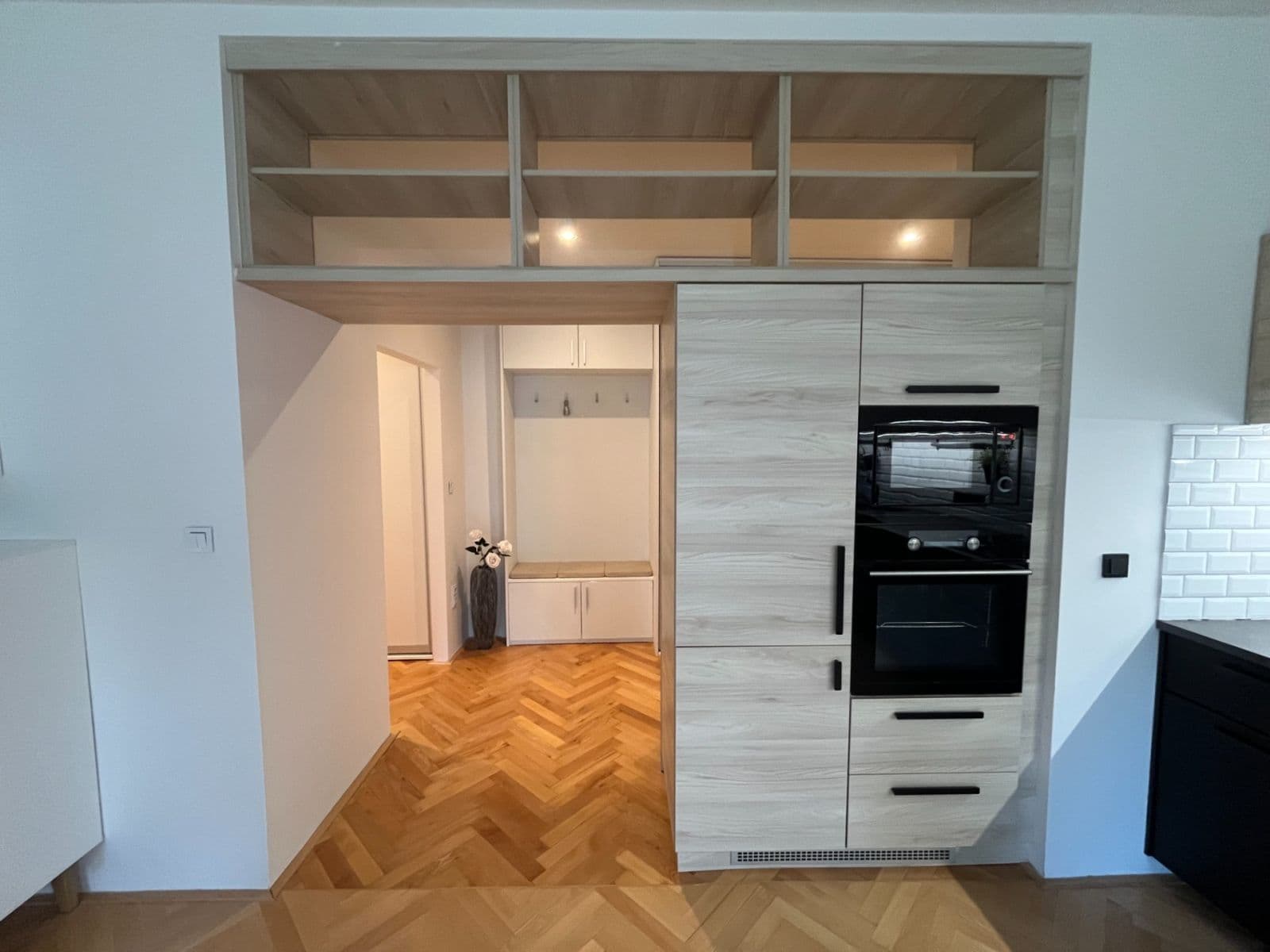 Prenájom bytu 2-izbový 65 m², Kolátorova, Praha, Praha Prenájom bytu 2-izbový 65 m², Kolátorova, Praha, Praha