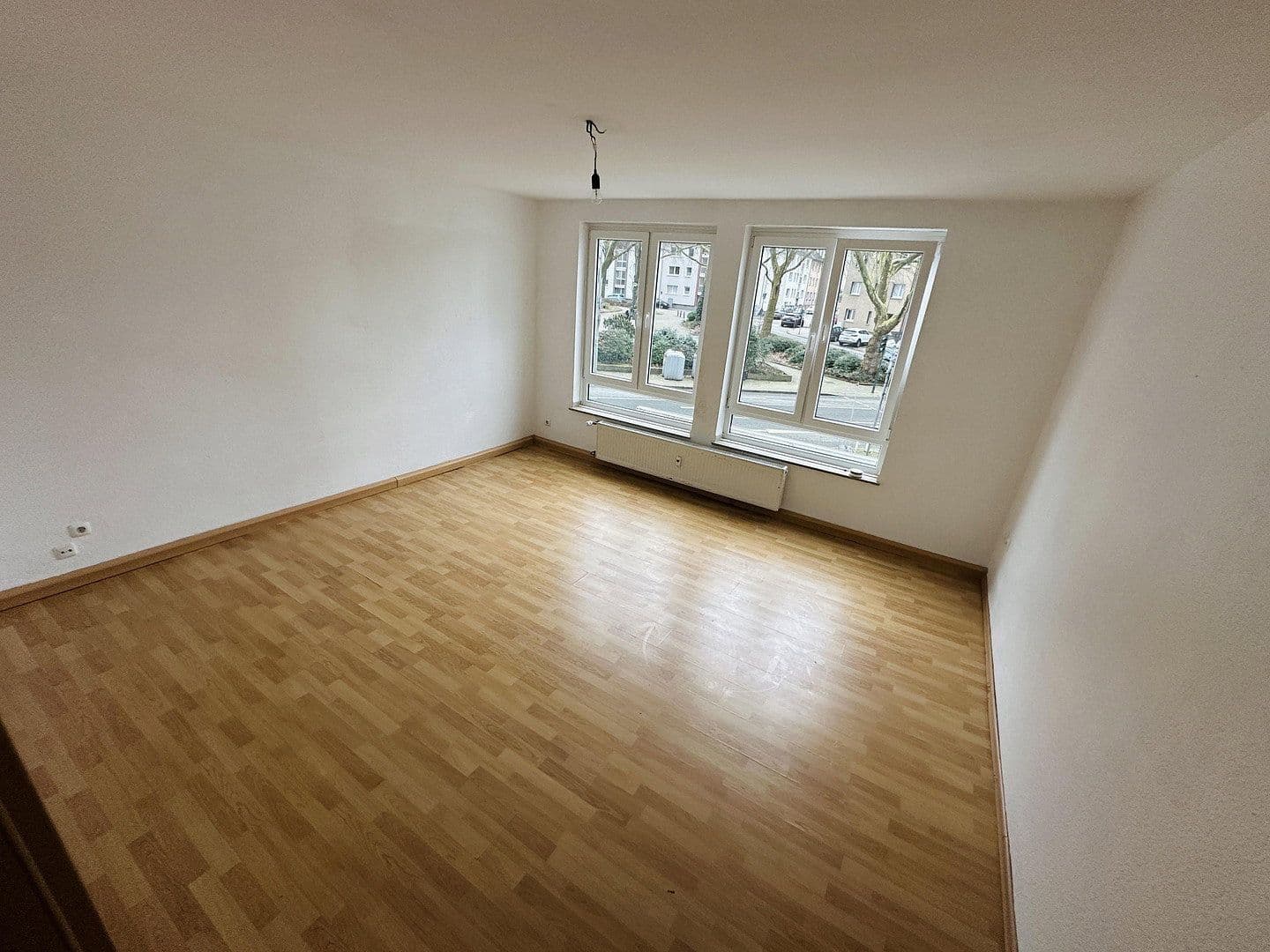 Prenájom bytu 4-izbový 97 m², körnerstraße 4, Essen, Severné Porýnie - Westfálsko Prenájom bytu 4-izbový 97 m², körnerstraße 4, Essen, Severné Porýnie - Westfálsko