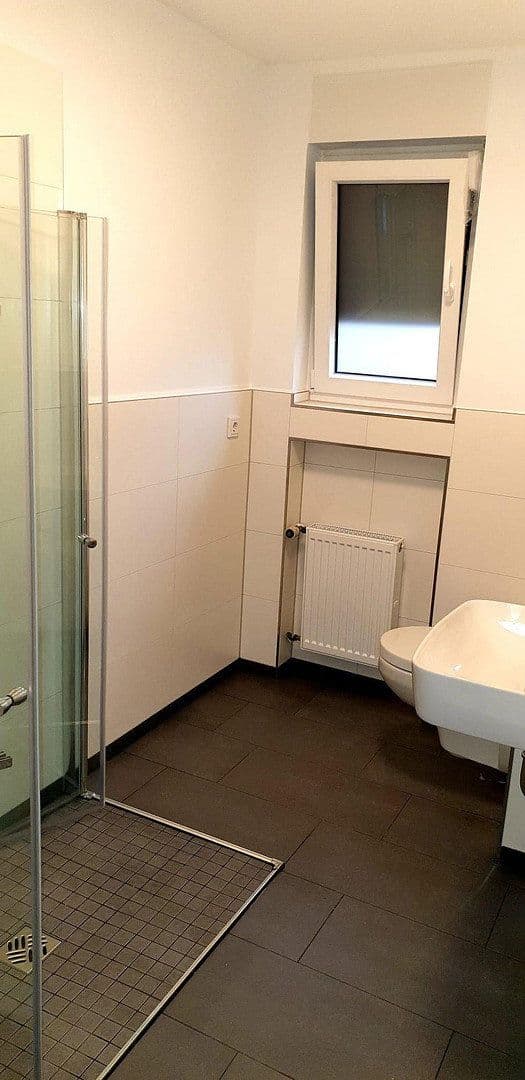 Predaj domu 224 m², pozemok 467 m², Kiedrich, Hesensko Predaj domu 224 m², pozemok 467 m², Kiedrich, Hesensko