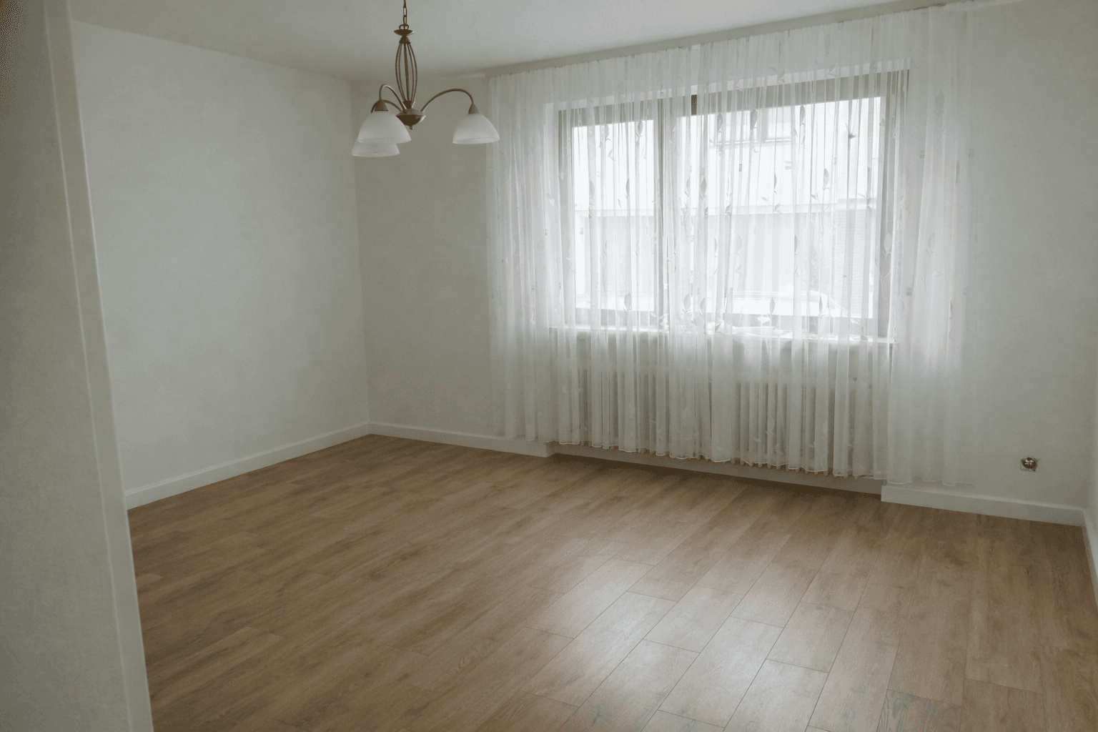 Predaj domu 224 m², pozemok 467 m², Kiedrich, Hesensko Predaj domu 224 m², pozemok 467 m², Kiedrich, Hesensko
