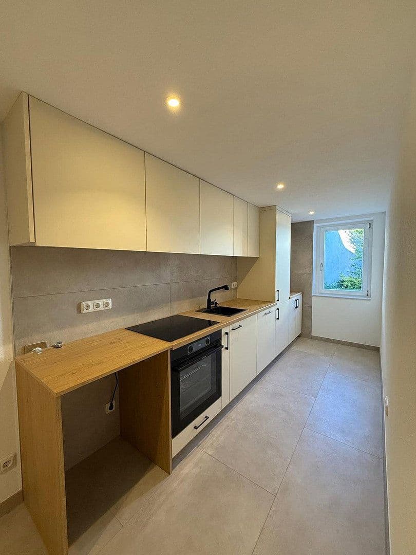 Prenájom bytu 2-izbový 53 m², Reinheim, Hesensko Prenájom bytu 2-izbový 53 m², Reinheim, Hesensko