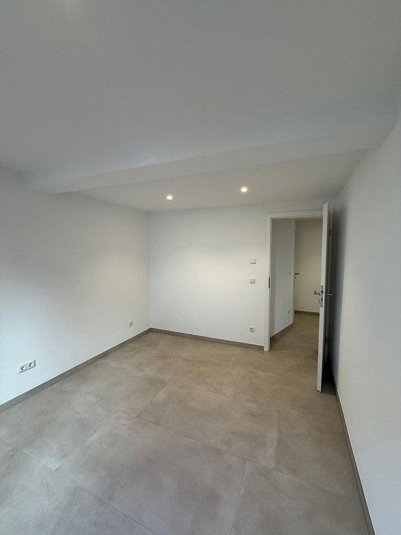 Prenájom bytu 2-izbový 53 m², Reinheim, Hesensko Prenájom bytu 2-izbový 53 m², Reinheim, Hesensko