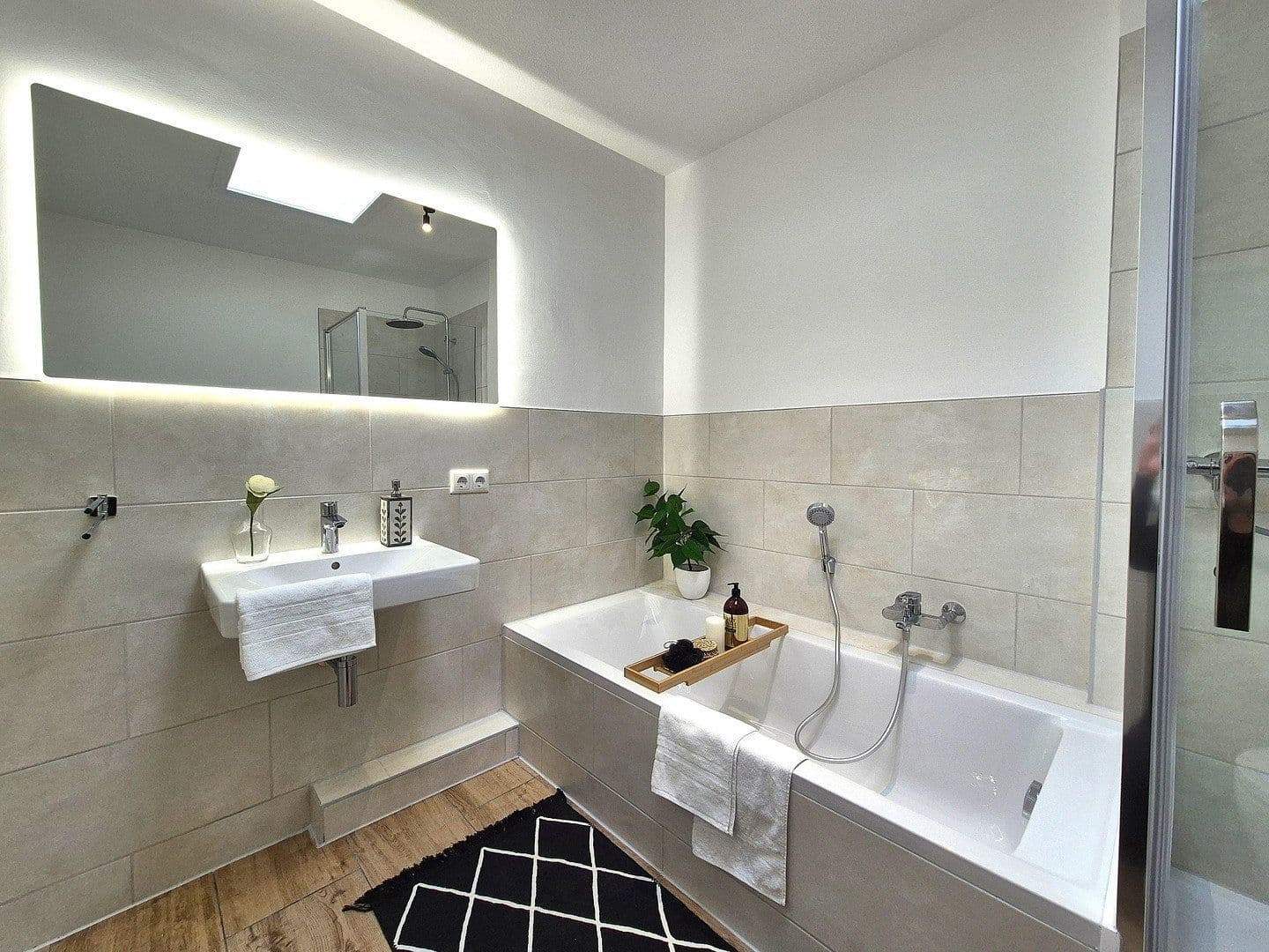 Predaj domu 114 m², pozemok 158 m², Angerburger Weg, Stade, Dolné Sasko Predaj domu 114 m², pozemok 158 m², Angerburger Weg, Stade, Dolné Sasko