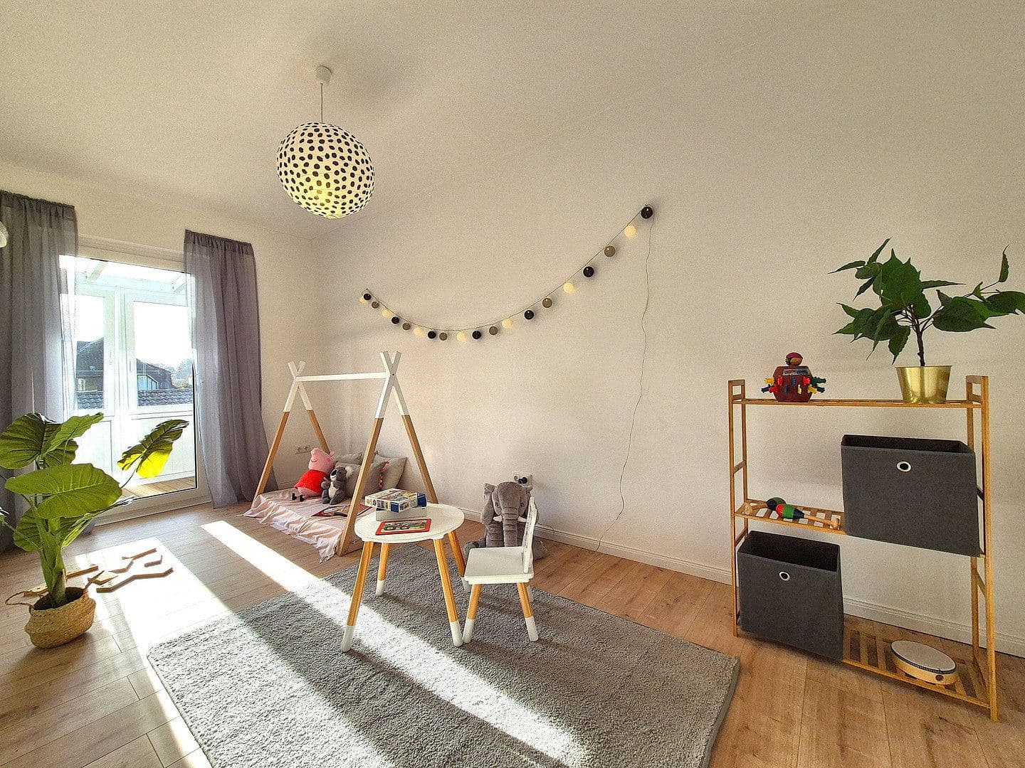Predaj domu 114 m², pozemok 158 m², Angerburger Weg, Stade, Dolné Sasko Predaj domu 114 m², pozemok 158 m², Angerburger Weg, Stade, Dolné Sasko