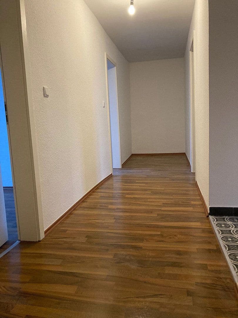 Prenájom bytu 3-izbový 55 m², Bismarckstraße 10, Offenbach am Main, Hesensko Prenájom bytu 3-izbový 55 m², Bismarckstraße 10, Offenbach am Main, Hesensko
