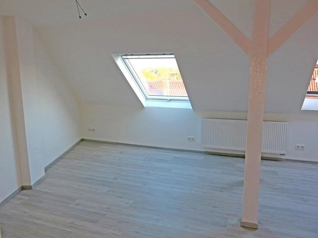 Prenájom bytu 1-izbový 33 m², Litzenhardtstr. 108, Karlsruhe, Bádensko-Wurttembersko Prenájom bytu 1-izbový 33 m², Litzenhardtstr. 108, Karlsruhe, Bádensko-Wurttembersko