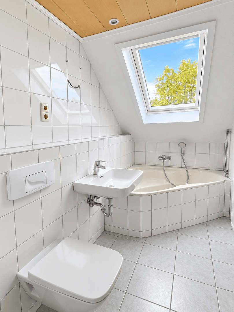 Prenájom bytu 3-izbový 70 m², Langenbernsdorf, Sasko Prenájom bytu 3-izbový 70 m², Langenbernsdorf, Sasko