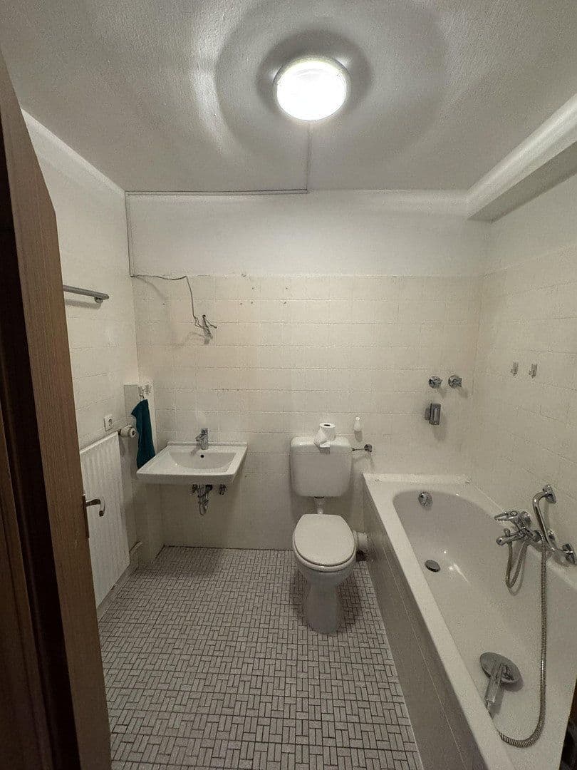 Prenájom bytu 2-izbový 61 m², Emmanuel-Geibel-Straße 18, Wiesbaden, Hesensko Prenájom bytu 2-izbový 61 m², Emmanuel-Geibel-Straße 18, Wiesbaden, Hesensko