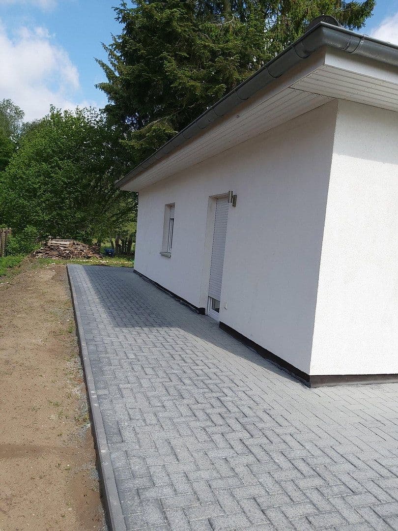 Predaj domu 105 m², pozemok 4.654 m², Steinhorst, Dolné Sasko Predaj domu 105 m², pozemok 4.654 m², Steinhorst, Dolné Sasko