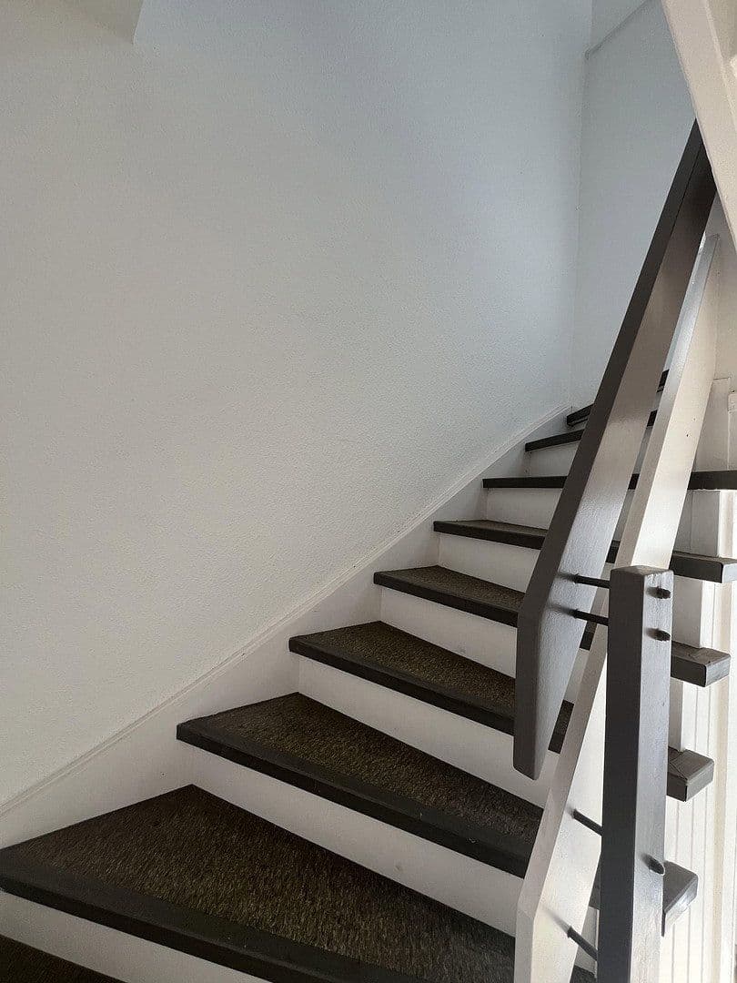 Predaj domu 132 m², pozemok 358 m², Karlsruhe, Bádensko-Wurttembersko Predaj domu 132 m², pozemok 358 m², Karlsruhe, Bádensko-Wurttembersko