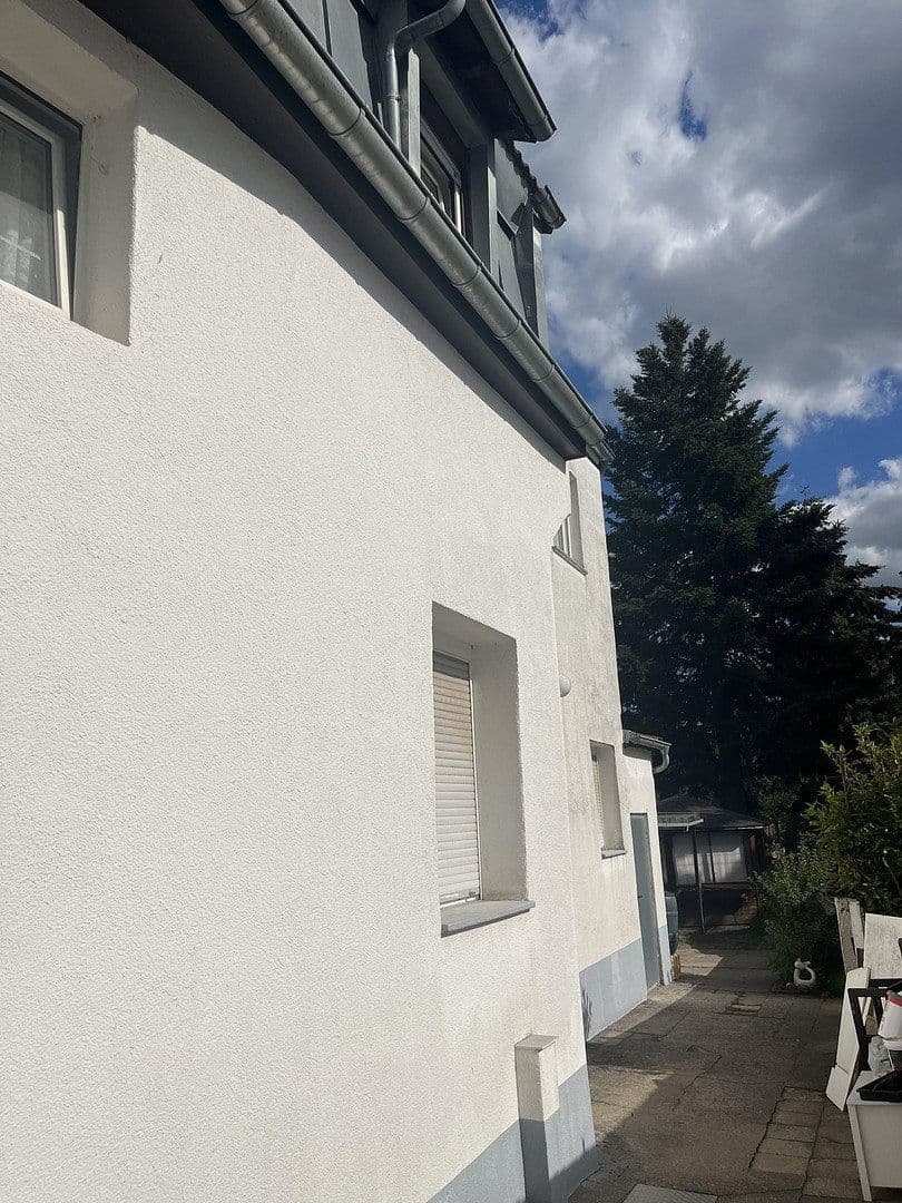 Predaj domu 132 m², pozemok 358 m², Karlsruhe, Bádensko-Wurttembersko Predaj domu 132 m², pozemok 358 m², Karlsruhe, Bádensko-Wurttembersko