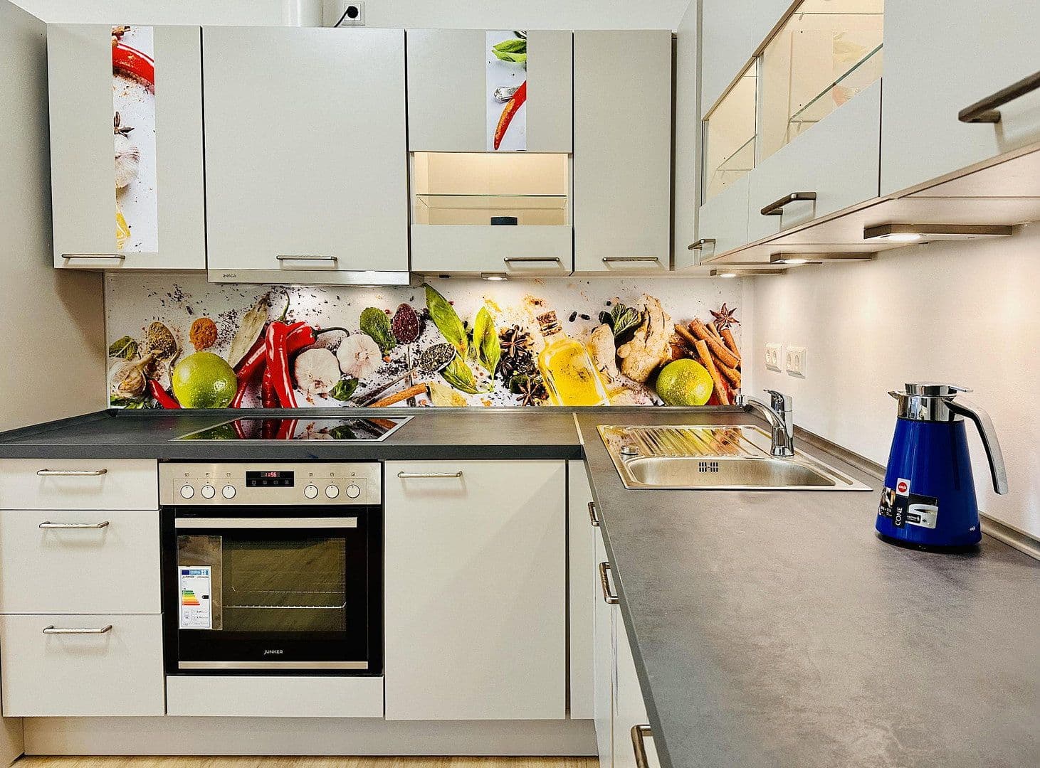 Prenájom bytu 3-izbový 66 m², Bahnhofstraße 1, Sindelfingen, Bádensko-Wurttembersko Prenájom bytu 3-izbový 66 m², Bahnhofstraße 1, Sindelfingen, Bádensko-Wurttembersko