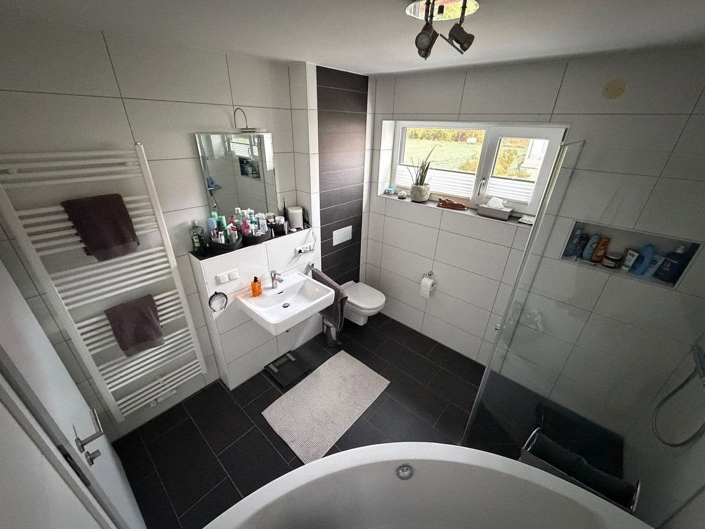 Predaj domu 141 m², pozemok 228 m², Oberschleißheim, Bavorsko Predaj domu 141 m², pozemok 228 m², Oberschleißheim, Bavorsko