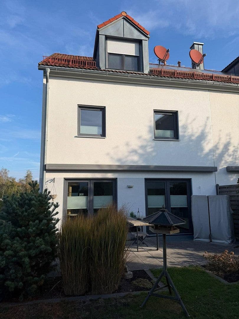 Predaj domu 141 m², pozemok 228 m², Oberschleißheim, Bavorsko Predaj domu 141 m², pozemok 228 m², Oberschleißheim, Bavorsko