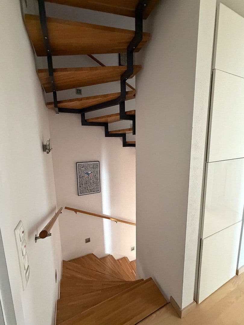 Predaj domu 141 m², pozemok 228 m², Oberschleißheim, Bavorsko Predaj domu 141 m², pozemok 228 m², Oberschleißheim, Bavorsko