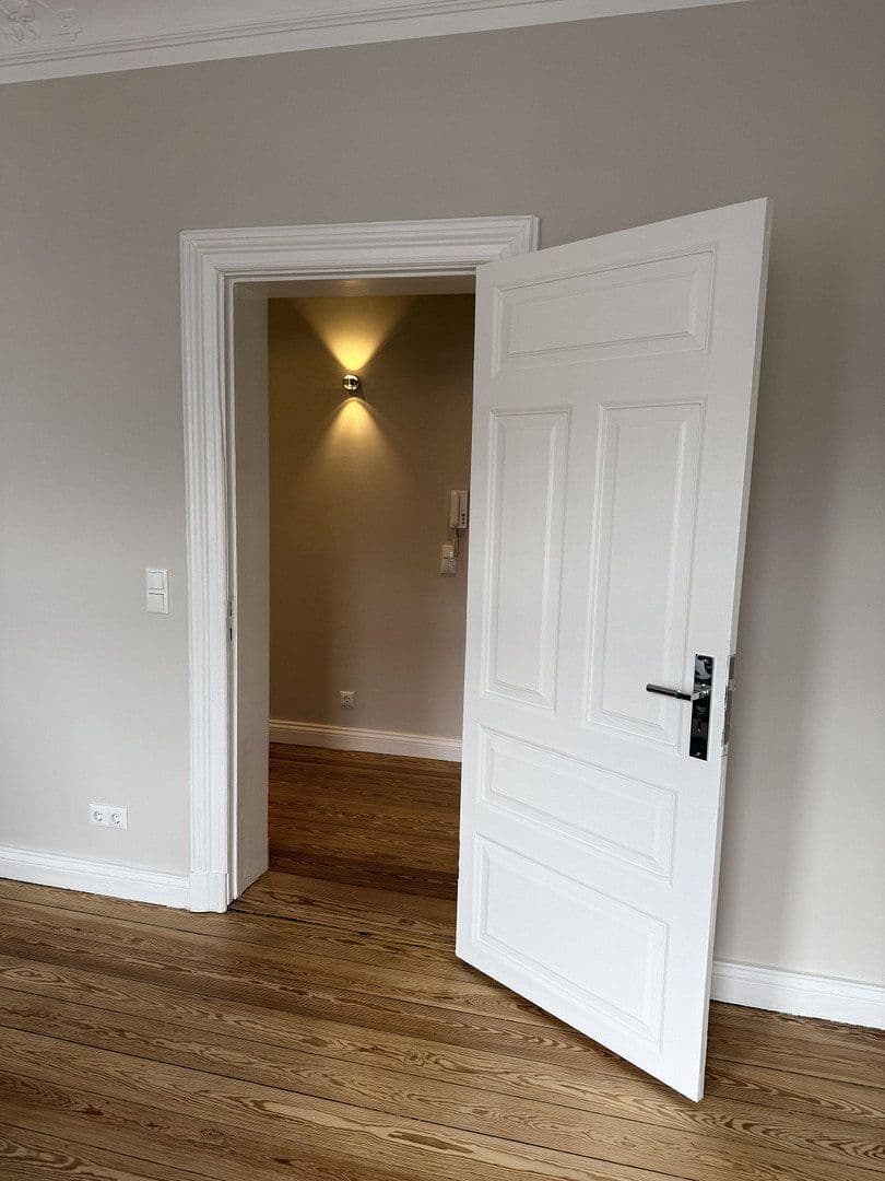 Prenájom bytu 3-izbový 80 m², Holtenauer Straße 319, Kiel, Šlezvicko-Holštajnsko Prenájom bytu 3-izbový 80 m², Holtenauer Straße 319, Kiel, Šlezvicko-Holštajnsko