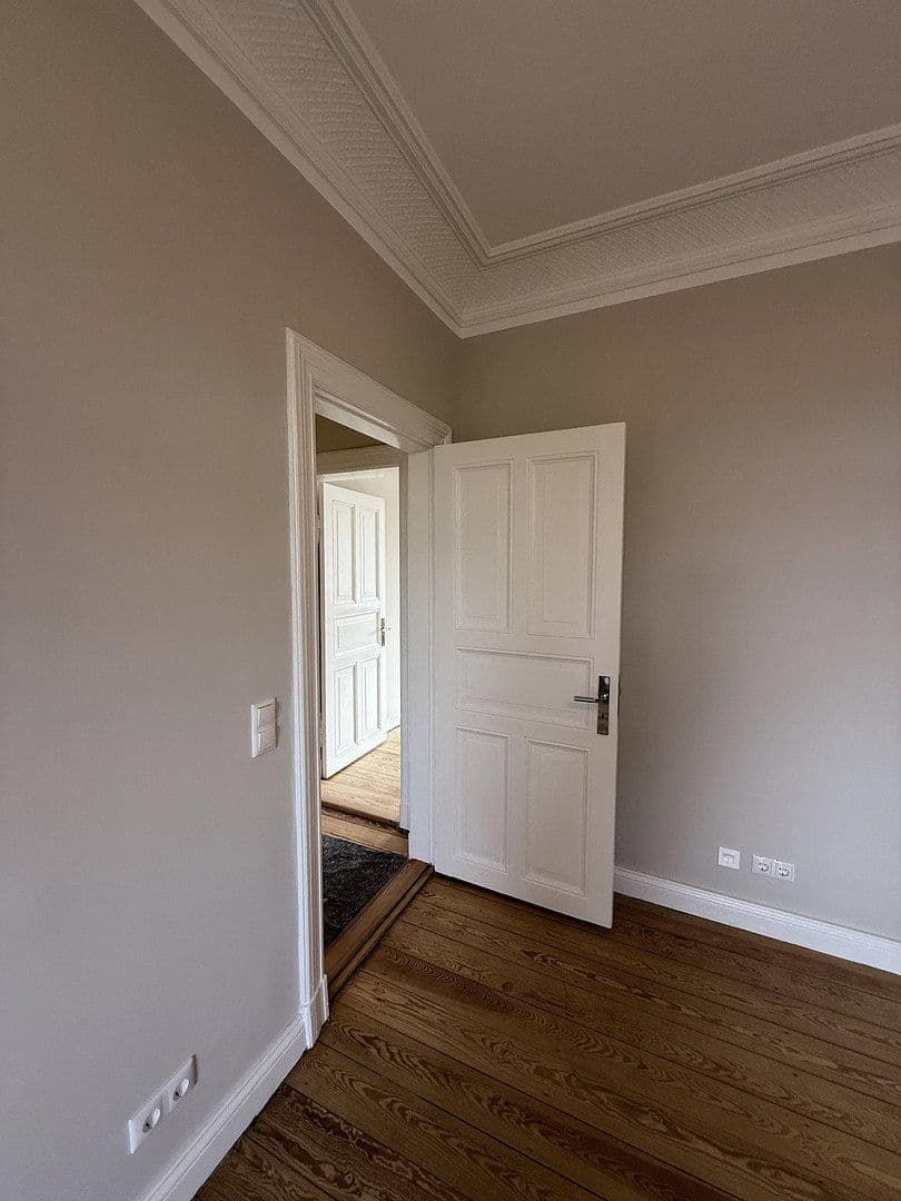 Prenájom bytu 3-izbový 80 m², Holtenauer Straße 319, Kiel, Šlezvicko-Holštajnsko Prenájom bytu 3-izbový 80 m², Holtenauer Straße 319, Kiel, Šlezvicko-Holštajnsko