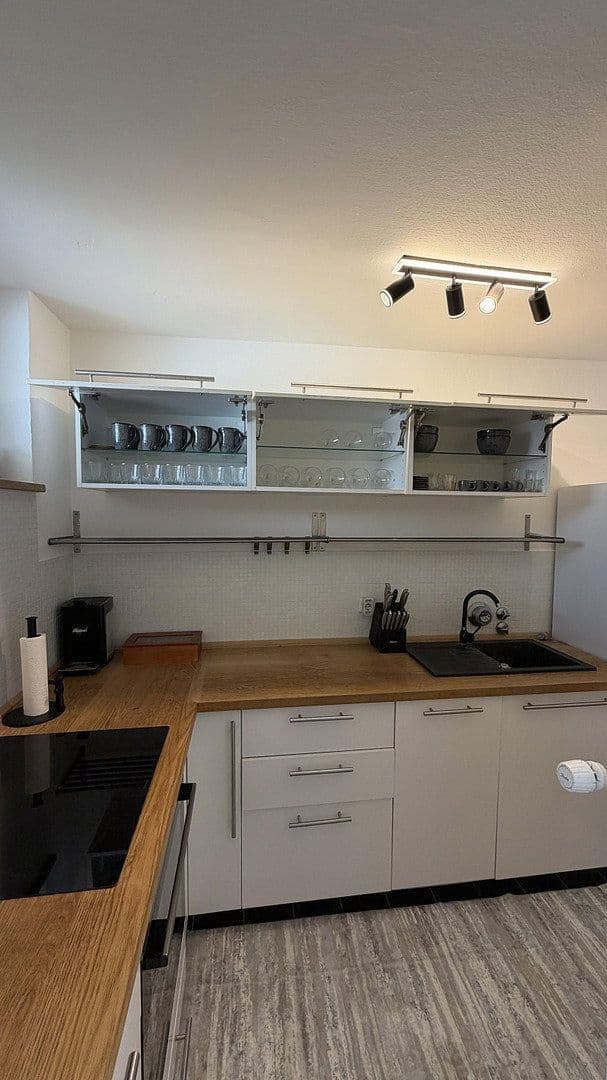 Prenájom bytu 2-izbový 53 m², Westenendstr. 237, München, Bavorsko Prenájom bytu 2-izbový 53 m², Westenendstr. 237, München, Bavorsko