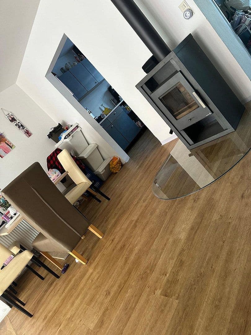 Prenájom domu 150 m², pozemok 160 m², Untermeitingen, Bavorsko Prenájom domu 150 m², pozemok 160 m², Untermeitingen, Bavorsko