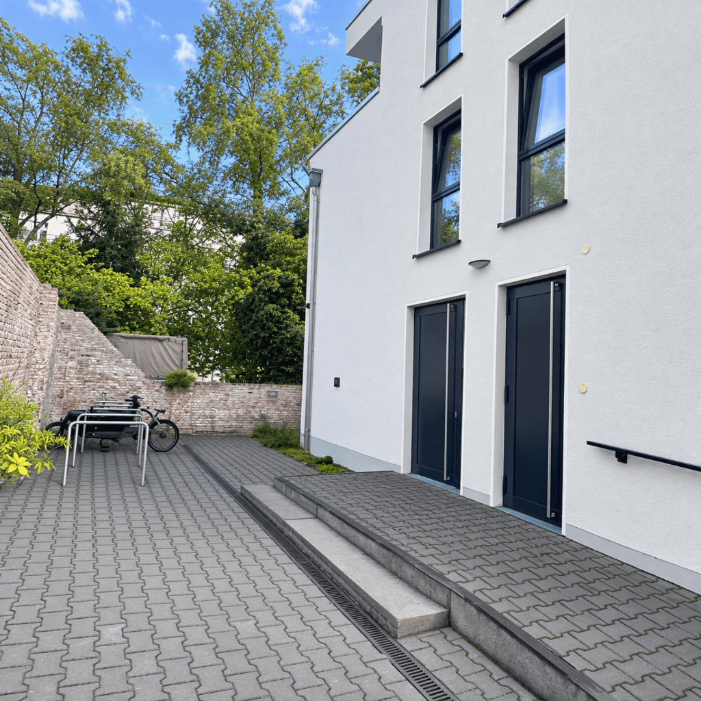 Prenájom kancelárie 162 m², Eisenbahnstraße 5, Berlin, Berlín Prenájom kancelárie 162 m², Eisenbahnstraße 5, Berlin, Berlín
