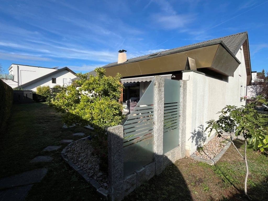 Predaj domu 237 m², pozemok 887 m², Rheinfelden (Baden), Bádensko-Wurttembersko Predaj domu 237 m², pozemok 887 m², Rheinfelden (Baden), Bádensko-Wurttembersko