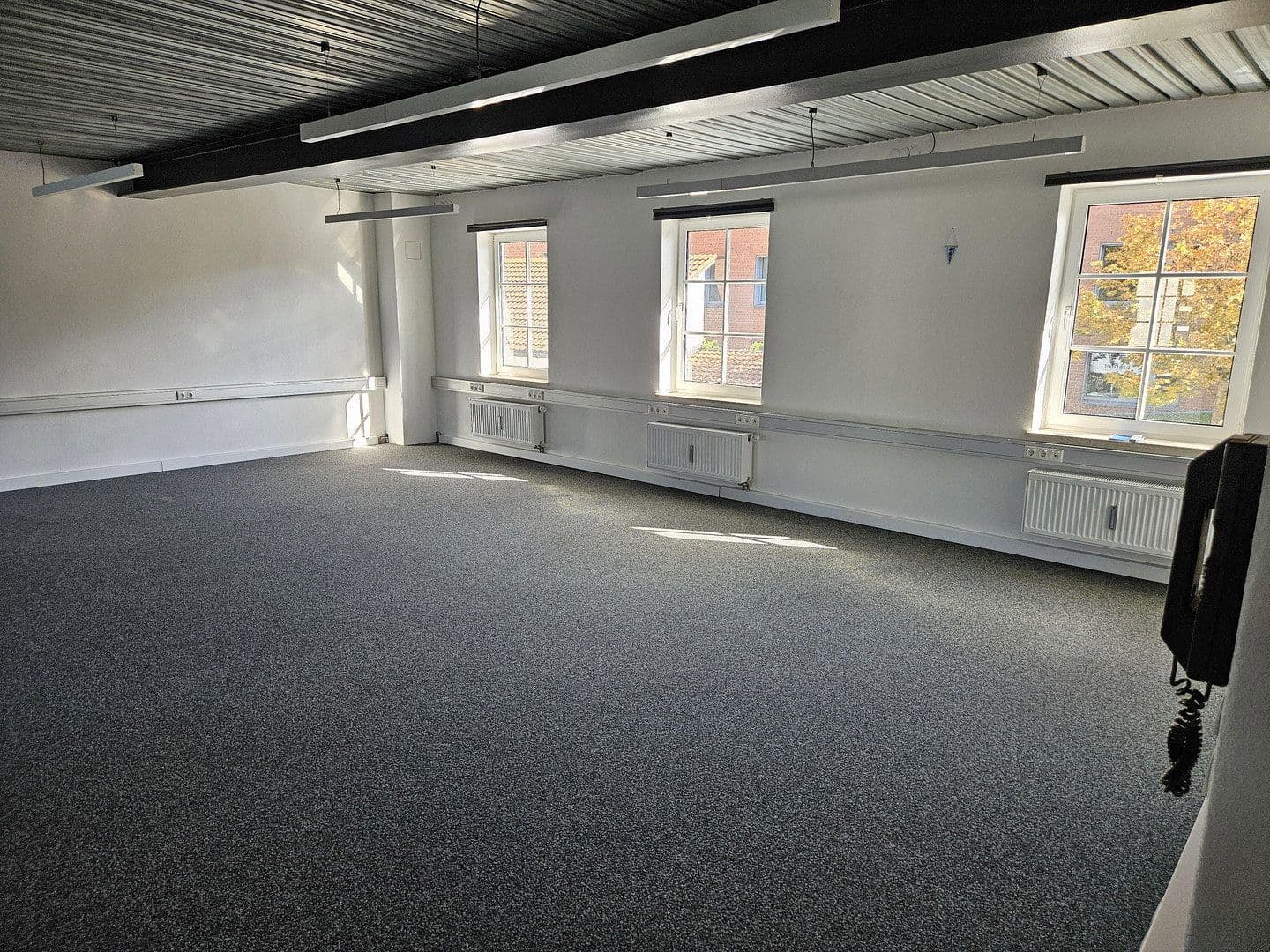 Prenájom kancelárie 133 m², Kirchenstraße 2, Feldkirchen, Bavorsko Prenájom kancelárie 133 m², Kirchenstraße 2, Feldkirchen, Bavorsko