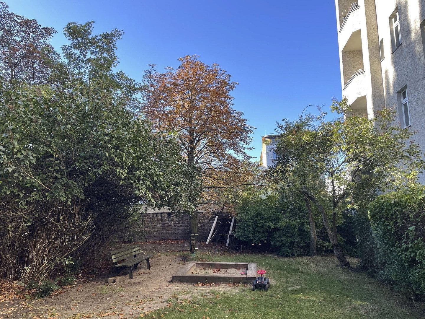 Predaj bytu 4-izbový 89 m², Wichertstrasse 21, Berlin, Berlín Predaj bytu 4-izbový 89 m², Wichertstrasse 21, Berlin, Berlín