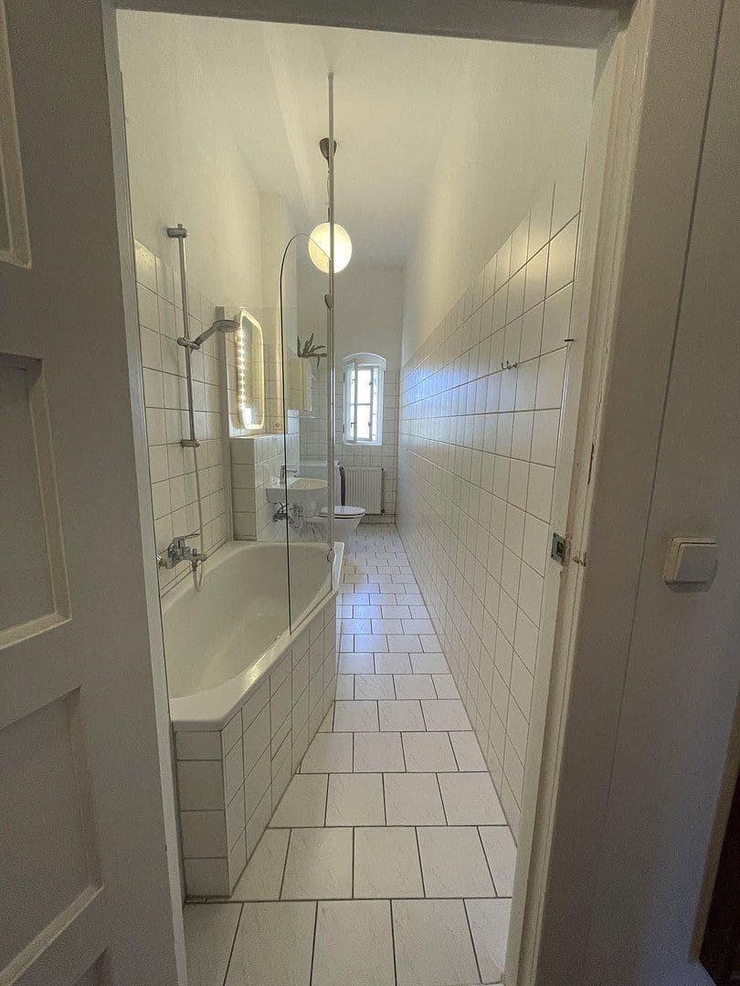 Predaj bytu 4-izbový 89 m², Wichertstrasse 21, Berlin, Berlín Predaj bytu 4-izbový 89 m², Wichertstrasse 21, Berlin, Berlín
