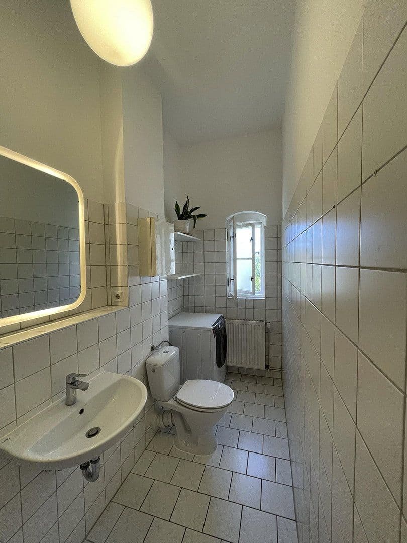 Predaj bytu 4-izbový 89 m², Wichertstrasse 21, Berlin, Berlín Predaj bytu 4-izbový 89 m², Wichertstrasse 21, Berlin, Berlín